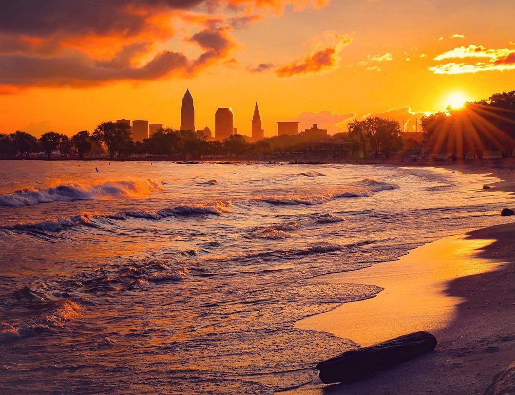 Sunrise-Edgewater-Cleveland-Lake-Erie