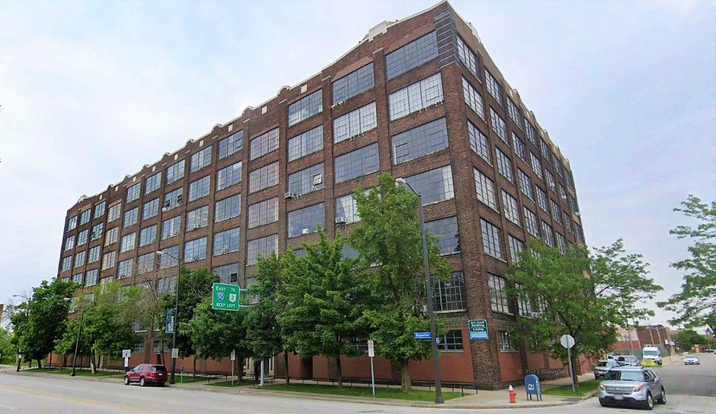 View of the Artcraft Building from the southeast corner of Superior Avenue and East 25th Street near downtown Cleveland.