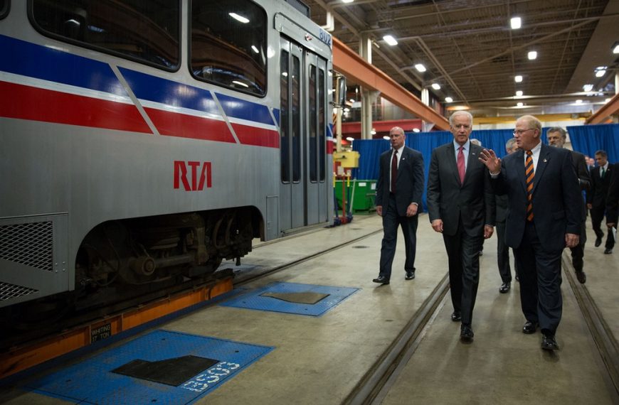 GCRTA wins $130m for new trains